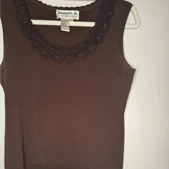 VINTAGE BROWN KNIT TANK W/ CROCHET COLLAR - Picture 5 of 11